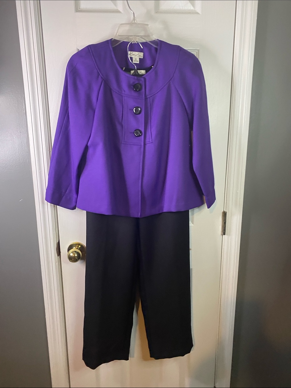 Kim  Roger’s Vibrant Purple Three-Button Jacket 3Piece Pant Set Size 8P.
